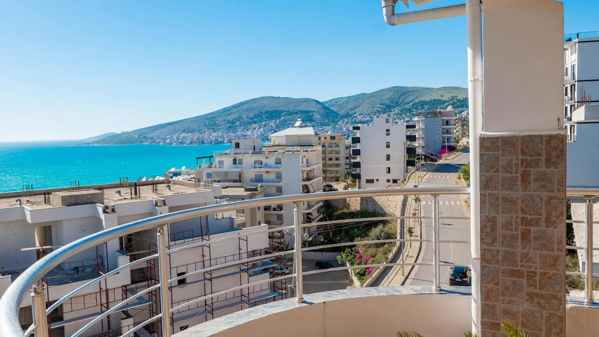 Alnes Hotel Sarandë Albania