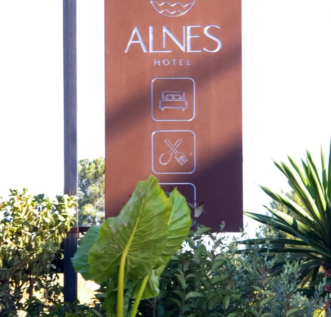 Alnes Hotel Sarandë