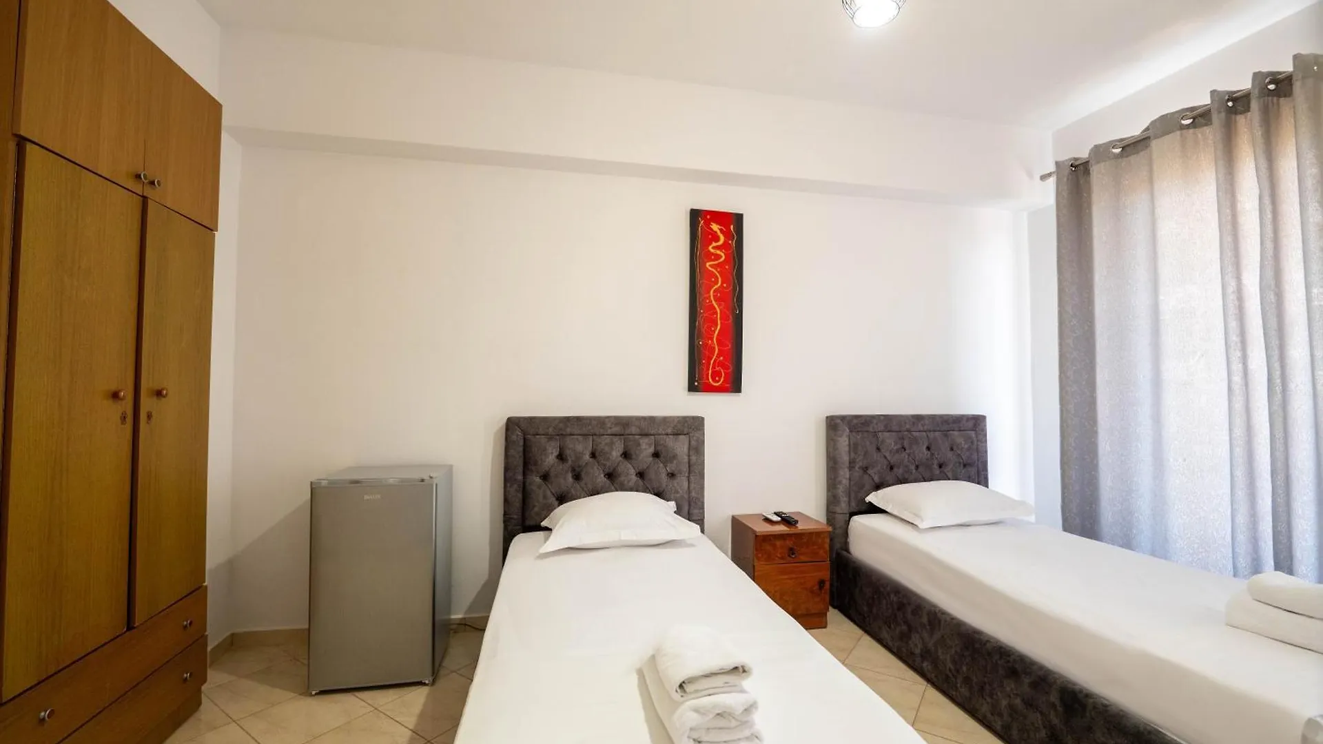 Alnes Hotel Sarandë