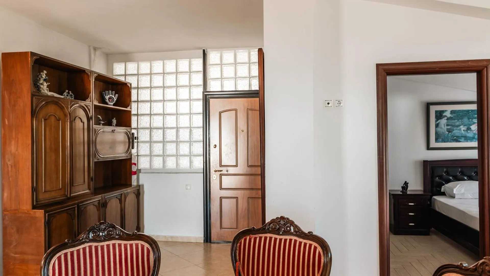 Alnes Hotel Sarandë