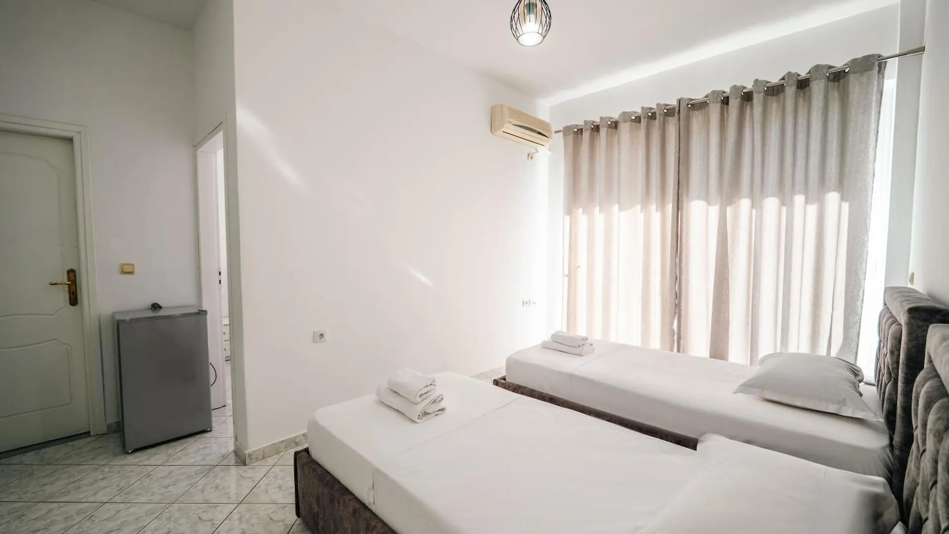Alnes Hotel Sarandë