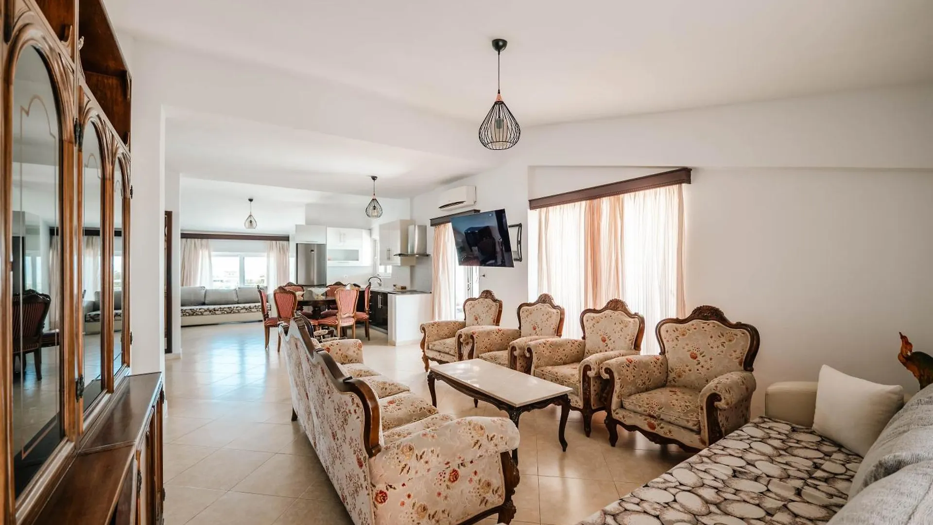Alnes Hotel Sarandë Albanien